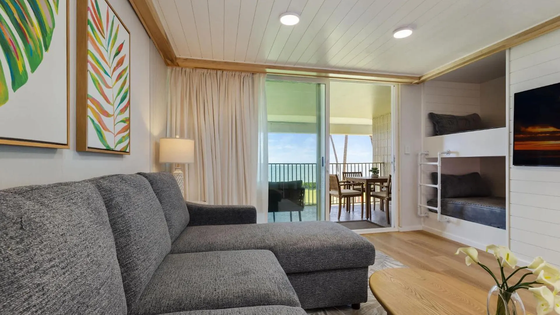Luxurious Beachfront Condo Hau'ula Holiday home