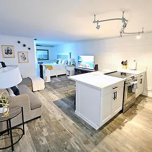 Stylish Steps To Apartment